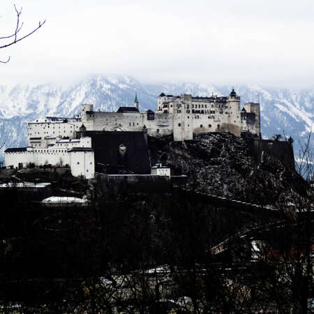 <p>A hilltop fortress on a winter morning.<br /></p>