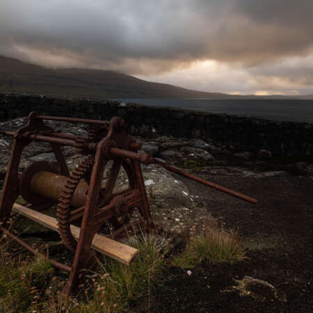 <p>A winch once used to pull fishing boats from the fjord.</p>