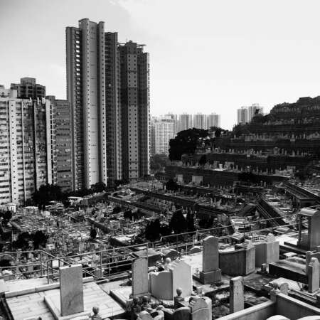 <p>The terraced Chinese Permanent Cemetery hugs the hillsides behind the high-rise towers of Aberdeen, almost forming an ampitheatre where the ancestors can watch over their descendants. </p>