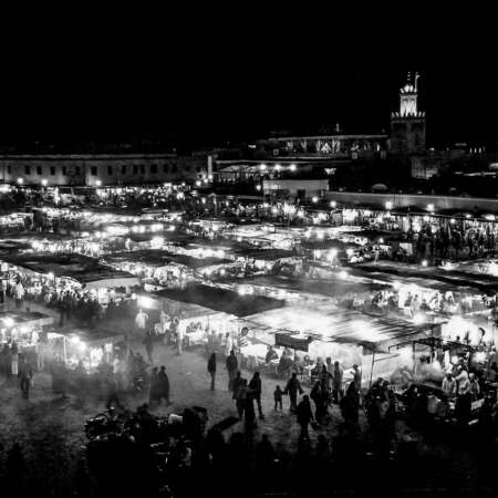 <p>A night view of the lively Jamaa el Fna.<br /></p>