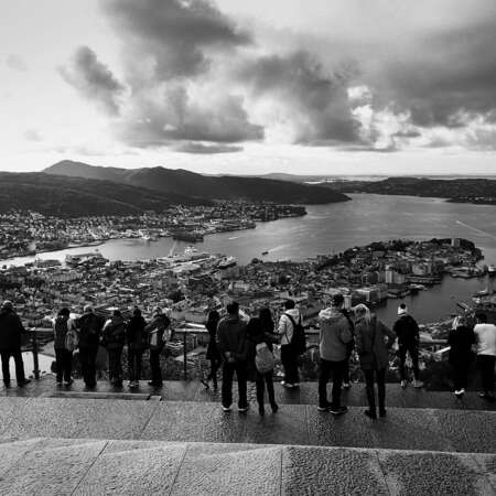 <p>People take in the impressive view over Bergen and its harbour.<br /></p>